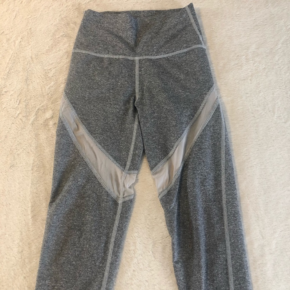 Aerie Gray & Mesh Move Leggings Size XS